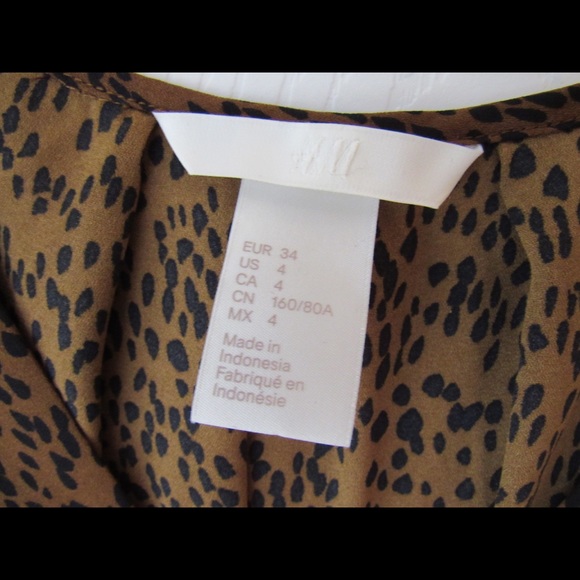 H&M Blouse, Size 4 - Picture 2 of 4